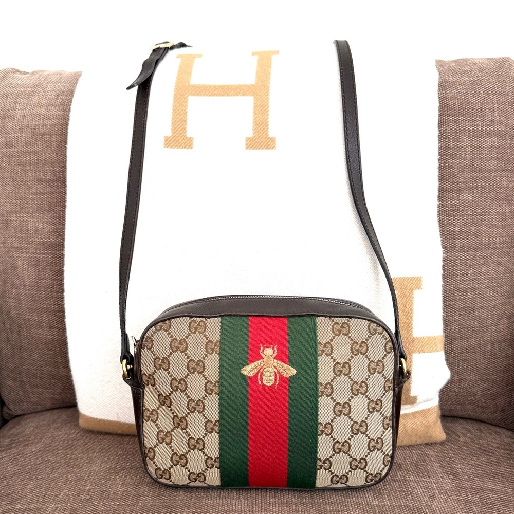 Authentic Gucci GG Supreme Monogram Web Webby Bee Shoulder Crossbody bag - Picture 2 of 16
